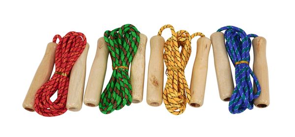 Springseil mit Holzgriff, farbig sortiert, 4 Stück Springseil mit Holzgriff, farbig sortiert, 4 Stück