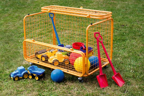 Transportwagen für Geräte oder Spielzeug mit Deckel Transportwagen für Geräte oder Spielzeug mit Deckel