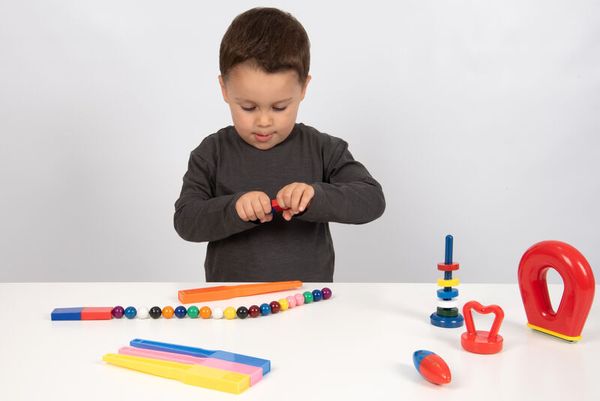 Set: Erste Experimente mit Magnetismus, ab 3 Jahre