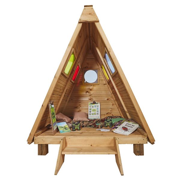 Schlafhütte, Kinderhaus, Holzhaus, Piratenschild, Leben im Kleinen