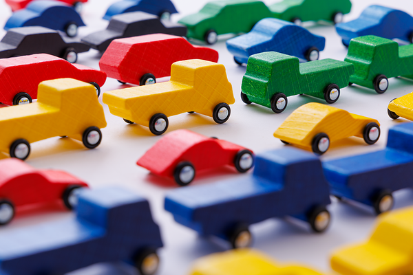 Holzspielzeug, Autos, Spielzeugauto, Kaufladen, Farbenvielfalt