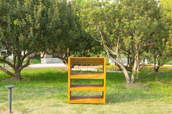 Outdoor-Regal mit geschlossener Seite, L/B/H 81 x 50 x 101 cm