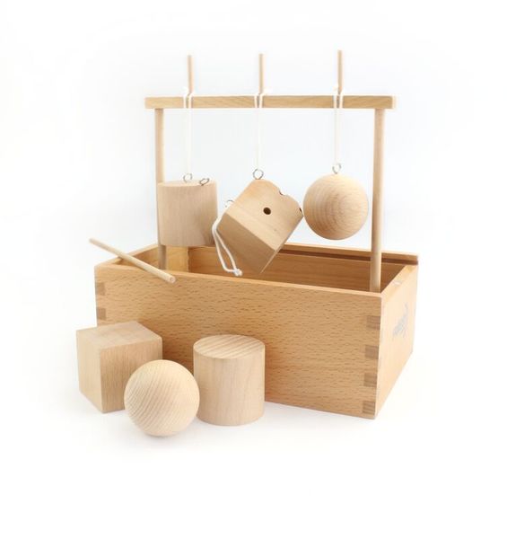 Holzspielzeug, Klettball, Holzbausteine, Holzbox, Holzperlen