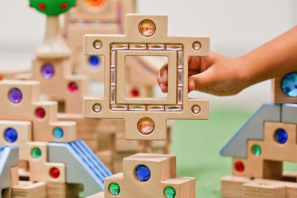 REGENBOGENLAND Atlantis, 12 Bausteine + Kasten REGENBOGENLAND Atlantis, 12 Bausteine + Kasten