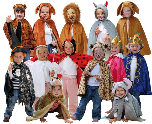 Kinderkostüme, 13 Stück, für 3-8 Jahre Kinderkostüme, 13 Stück, für 3-8 Jahre