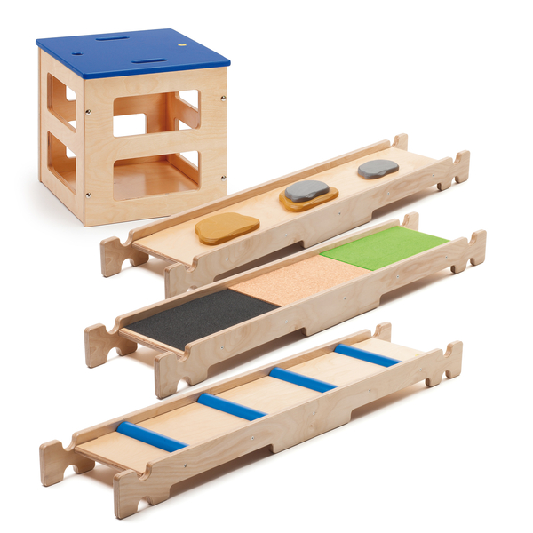 ERZI Parcour Balancierbretter S (klein), Sportbox + 3 kurze Balancierbretter, ab 3 Jahre ERZI Parcour Balancierbretter S (klein), Sportbox + 3 kurze Balancierbretter, ab 3 Jahre