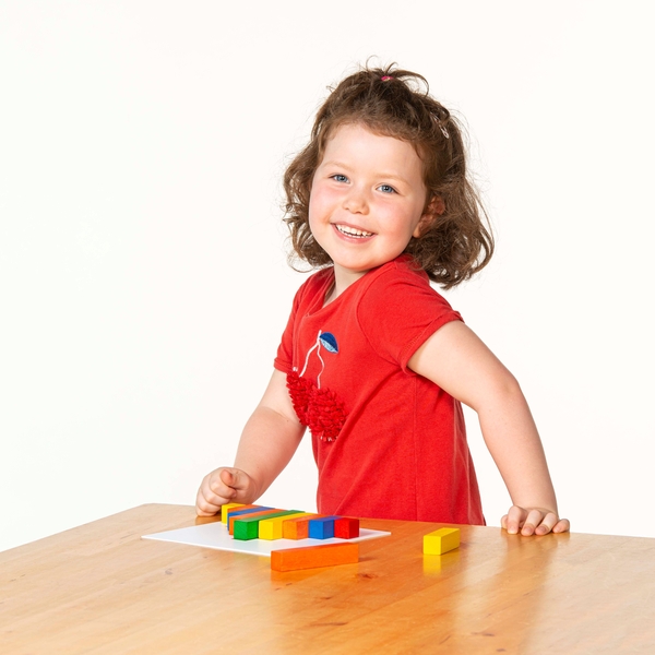 EDUCO Formentürme, Logikspiel, ab 3 Jahre EDUCO Formentürme, Logikspiel, ab 3 Jahre