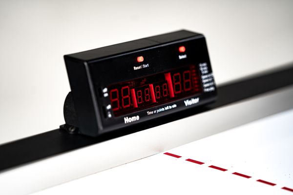 Airhockey SpeedFighter Safety-Version, 2-4 Spieler, ab 5 Jahre Airhockey SpeedFighter Safety-Version, 2-4 Spieler, ab 5 Jahre