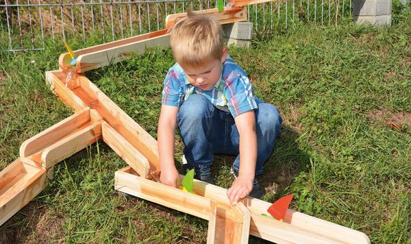 Wasserbahn / Kugelbahn, massives Kiefernholz, 12 Teile, ab 3 Jahre (SONDERANGEBOT) Wasserbahn / Kugelbahn, massives Kiefernholz, 12 Teile, ab 3 Jahre (SONDERANGEBOT)