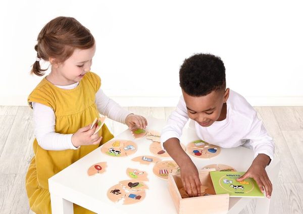 Nawito Puzzle - Herstellung, 10 Puzzles mit je 3 Teilen, ab 4 Jahre Nawito Puzzle - Herstellung, 10 Puzzles mit je 3 Teilen, ab 4 Jahre