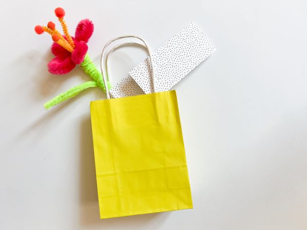 Tasche, Geschenktüte, Gelb, Papiertragetasche, Geschenke