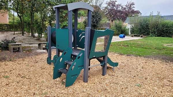 Spielplatzgerät, Kletterstruktur, Schaukel, Bandschlinge?, Grün mod?