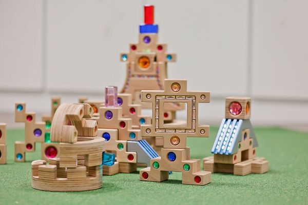 REGENBOGENLAND Colloseum, 16 Bausteine + Kasten REGENBOGENLAND Colloseum, 16 Bausteine + Kasten