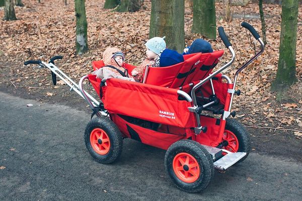 RAMBLER Krippenwagen Explorer 80, 6-Sitzer, rot