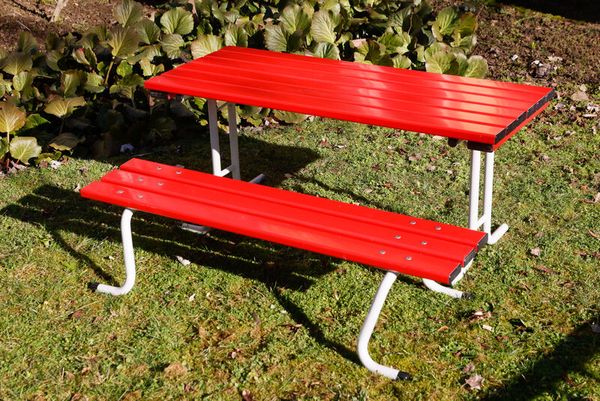 Tisch, Sitzbank, Picnic-Tisch, Rot, Metallrahmen
