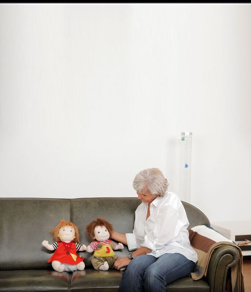 sofa, Frau, Puppen, zwei Puppen, Wohnzimmer