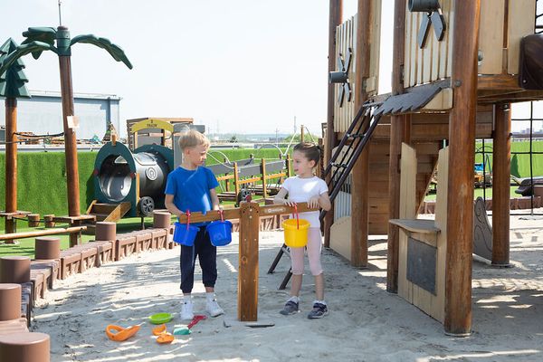 Kletteranlage, Sandkasten, Spielplatz, Kinder, Spielzeug
