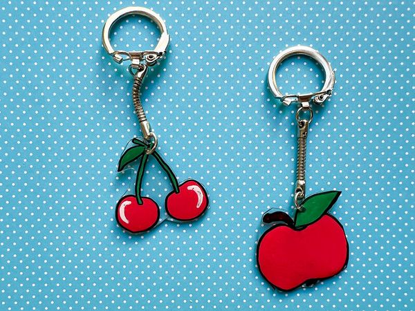 Schlüsselanhänger, Kirschen, Fruchtmotiv, Roter Apfel, Metallclip
