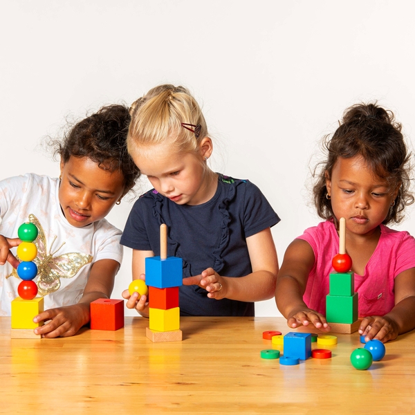 EDUCO Formentürme, Logikspiel, ab 3 Jahre EDUCO Formentürme, Logikspiel, ab 3 Jahre