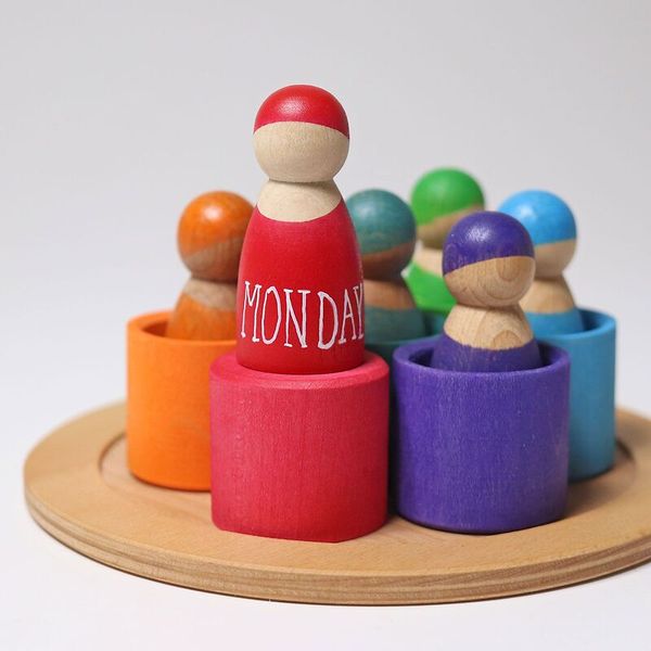 GRIMM´S Regenbogenfreunde mit 7 Holzschälchen, ab 1 Jahr GRIMM´S Regenbogenfreunde mit 7 Holzschälchen, ab 1 Jahr