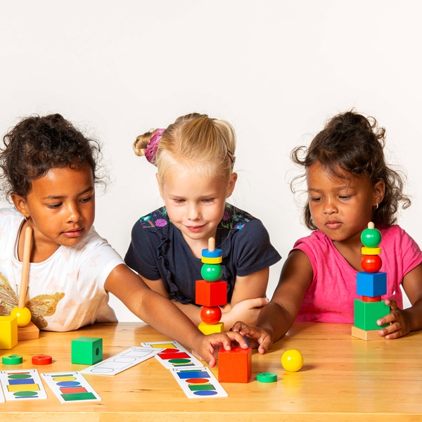 EDUCO Formentürme, Logikspiel, ab 3 Jahre EDUCO Formentürme, Logikspiel, ab 3 Jahre