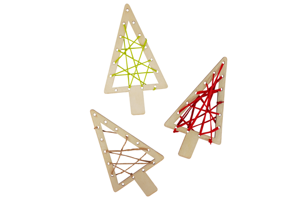 Holzanhänger Tannenbaum zum Fädeln , 6er Set Holzanhänger Tannenbaum zum Fädeln , 6er Set