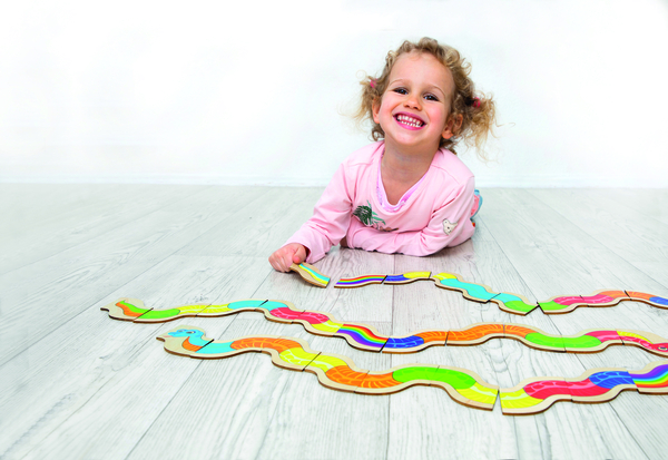 Legespiel Mamba Zamba 45 Teile, 2-5 Spieler, ab 3 Jahre Legespiel Mamba Zamba 45 Teile, 2-5 Spieler, ab 3 Jahre