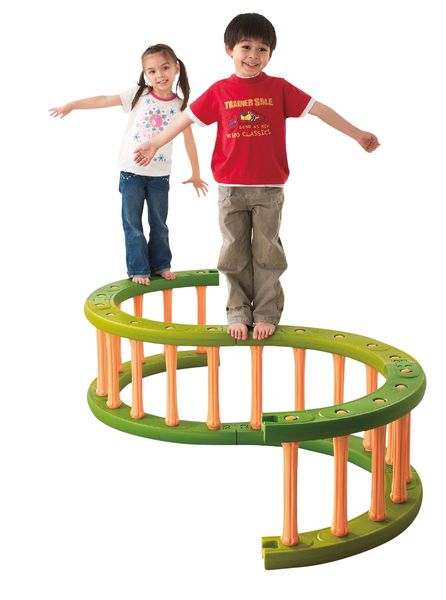 Kletterbahn, Spiralschiene, Spielgeräte, Kinderparkour, Klettbahn