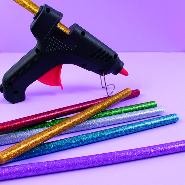 Heißklebesticks für 170° Pistole, farbig, glitzer, Ø 7 mm, 18 Stück Heißklebesticks für 170° Pistole, farbig, glitzer, Ø 7 mm, 18 Stück
