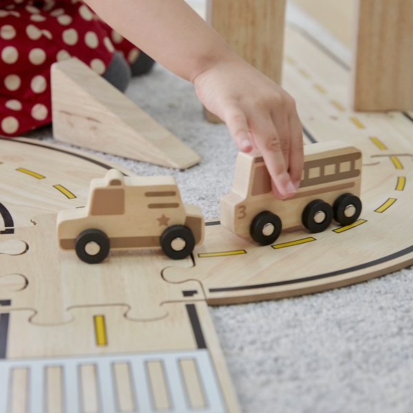 GUIDECRAFT Mini-Holz-Trucks, 10er Set, 10,2 x 3,5 x 6,4 cm, ab 2 Jahre GUIDECRAFT Mini-Holz-Trucks, 10er Set, 10,2 x 3,5 x 6,4 cm, ab 2 Jahre