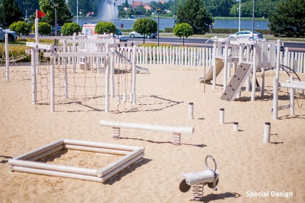 Kiefernholz-Sandkasten, viereckig Kiefernholz-Sandkasten, viereckig