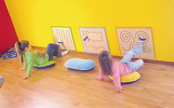 Kinderzimmer, Kunstwerkzeug, Wandmalerei, Tischzeichnung, Kissenstuhl