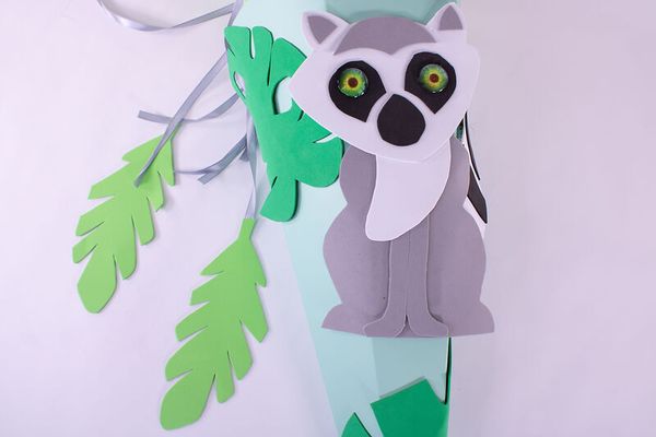 Papierschnitt, süsses Tier, Lemur, Papierdekoration, Aufhänger