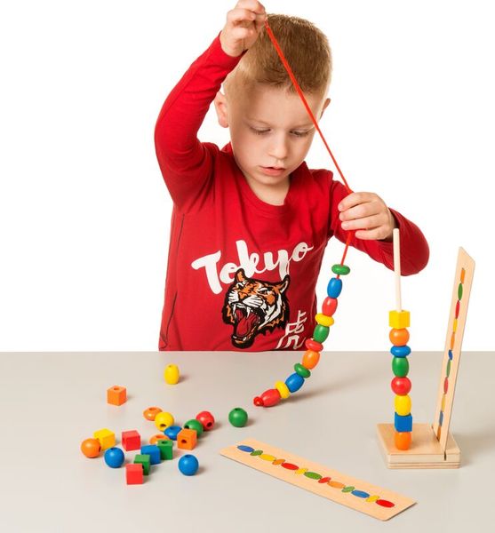 TOYS FOR LIFE sort the beads - Perlen sortieren, ab 3 Jahre