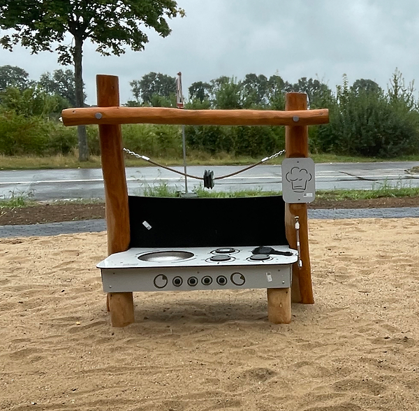 Grill, Außen Grill, Holzgerüst, Kohlegrill, Spielplatz