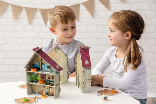 Spiel Banditti, Kombinieren, Sprachförderung, 2-4 Spieler, ab 4 Jahre Spiel Banditti, Kombinieren, Sprachförderung, 2-4 Spieler, ab 4 Jahre