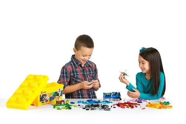 10696 LEGO® Mittelgroße Bausteine-Box, 484 Teile