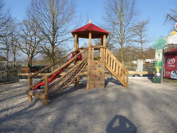 spielgerät, kletterturm, holzspielanlage, sandkasten, spielplatz