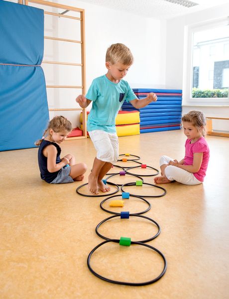 Wurfspiel "Jump & Throw" Wurfspiel "Jump & Throw"