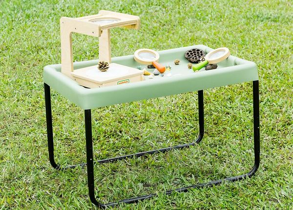 Spieltische mit Ständer, verschiedene Varianten