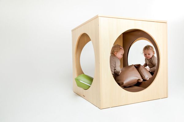 Großer Spiegelwürfel zum Spielen Großer Spiegelwürfel zum Spielen