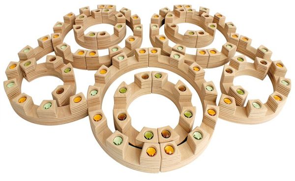 wooden ring, Holzring, rundes puzzle, bunte Stifte, motorikspielzeug