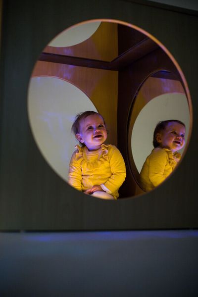 Großer Spiegelwürfel zum Spielen Großer Spiegelwürfel zum Spielen