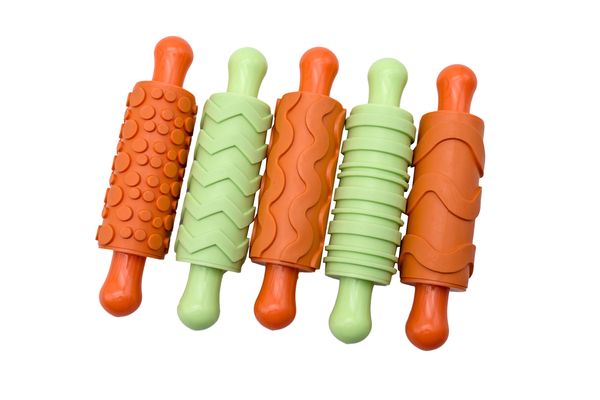 Katzenspielzeug, Rollrubber, Wickelrolle, Knautschrollen, Spieltier-Accessoire