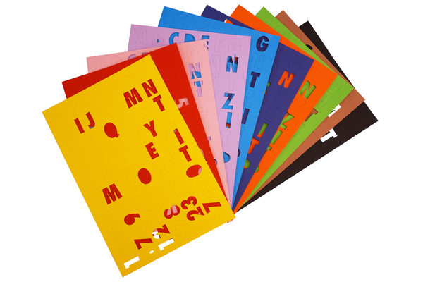 FOLIA Buchstaben + Zahlen, 700 Teile, bunt sortiert