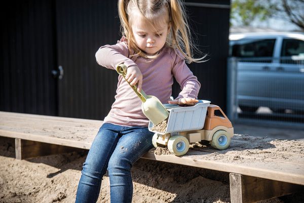 DANTOY BIO-Plastic Truck, ab 2 Jahre DANTOY BIO-Plastic Truck, ab 2 Jahre