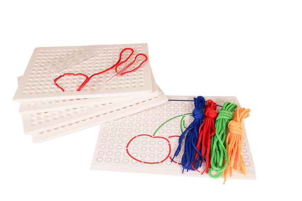 Fädelspiel / Stickbrett KiGa-Set mit 4 Stickbrettern Fädelspiel / Stickbrett KiGa-Set mit 4 Stickbrettern
