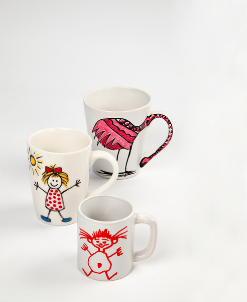 48 Porzellantassen zum Selbstgestalten, mit unterschiedlichen Formen 48 Porzellantassen zum Selbstgestalten, mit unterschiedlichen Formen