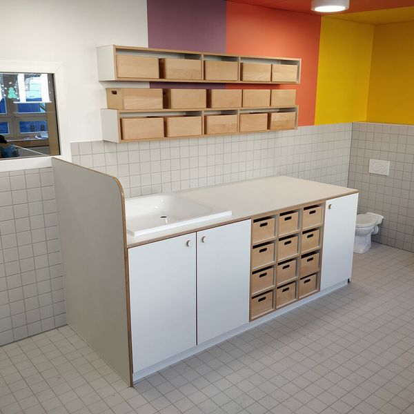küchenzeile, unterschrank, spüle, hakenfächer, lichtholz