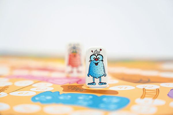 HAPE Lernspiel "Mormels Mormagic" - Mathe lernen mit Spaß, ab 5 Jahre